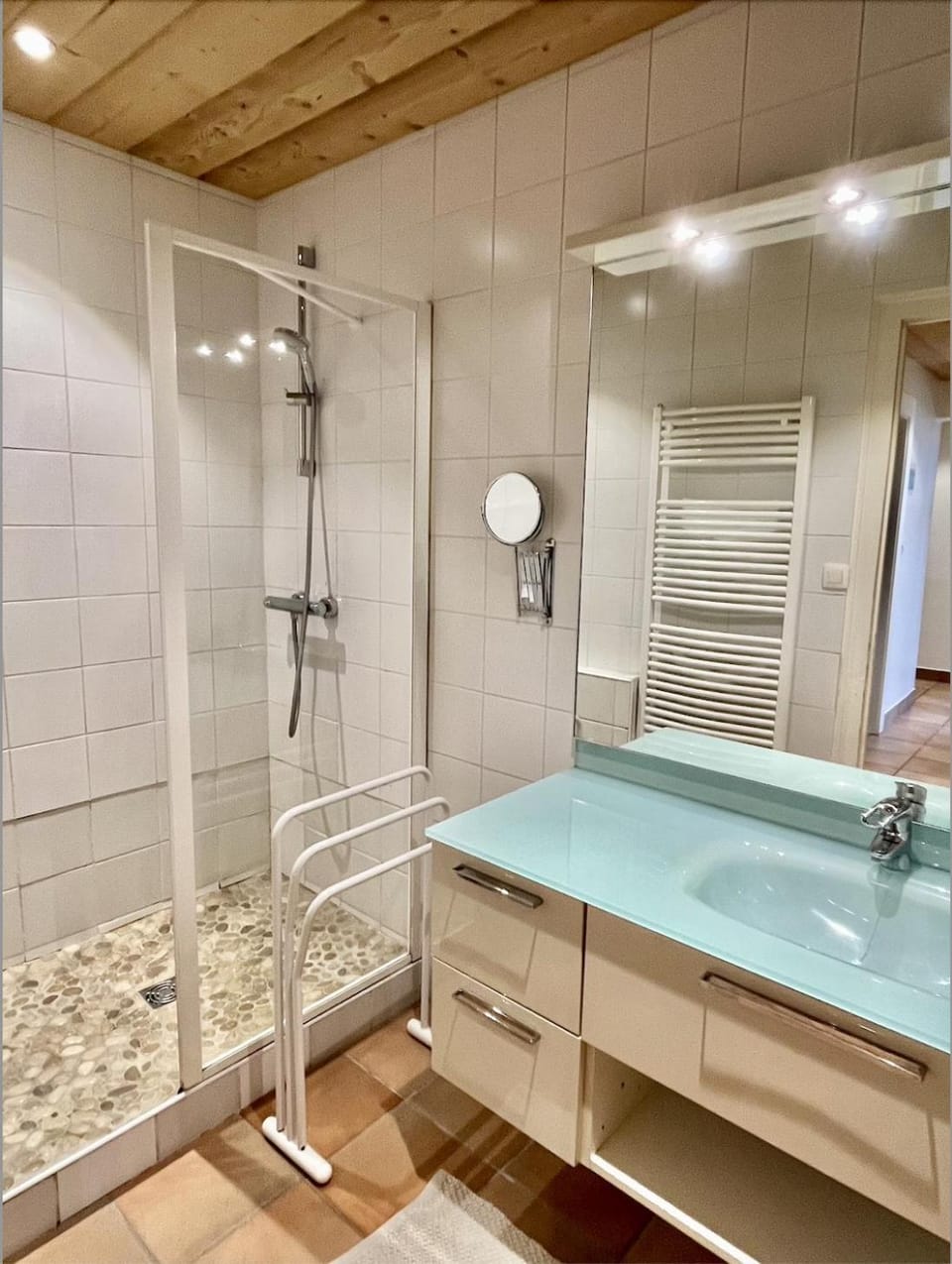 Shower, Bathroom, heating, storage