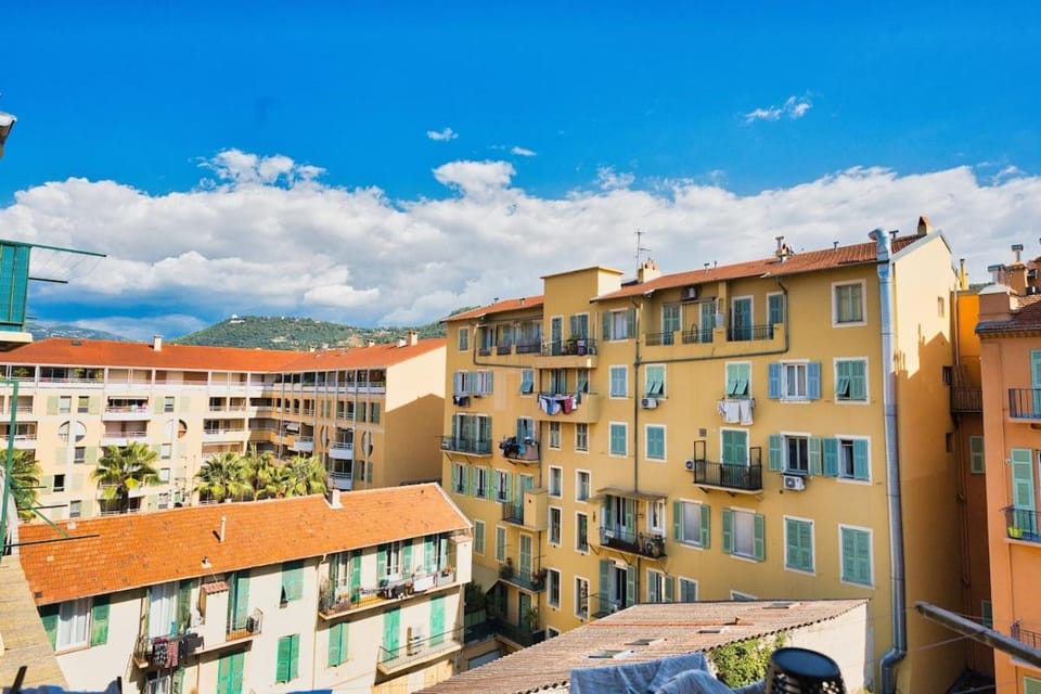 Nice port garibladi marais Apartment in Nice