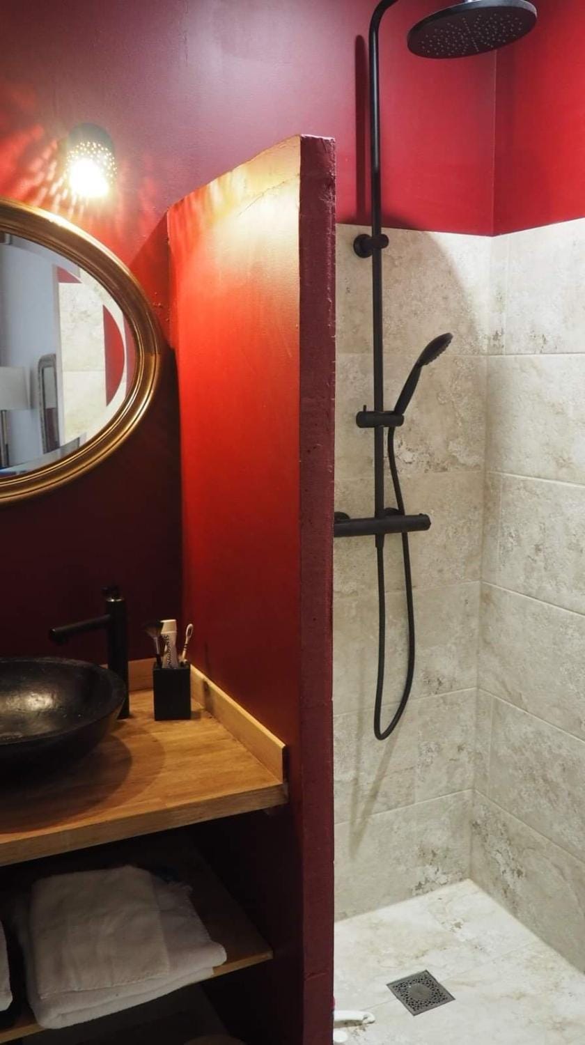 Shower, Bathroom