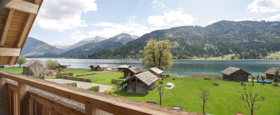 Natural landscape, Balcony/Terrace, Lake view