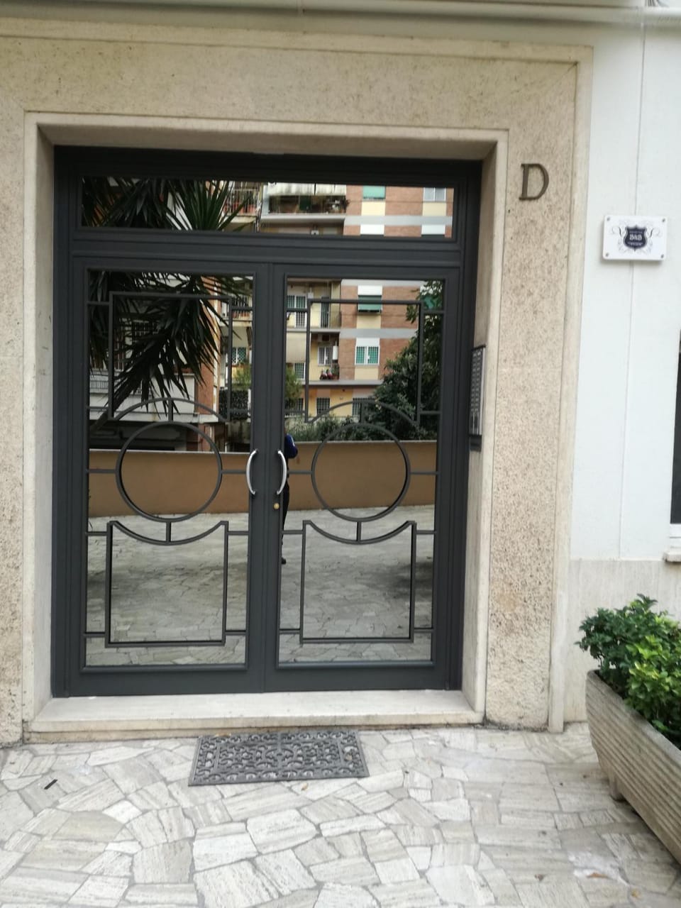 Property building, Facade/entrance