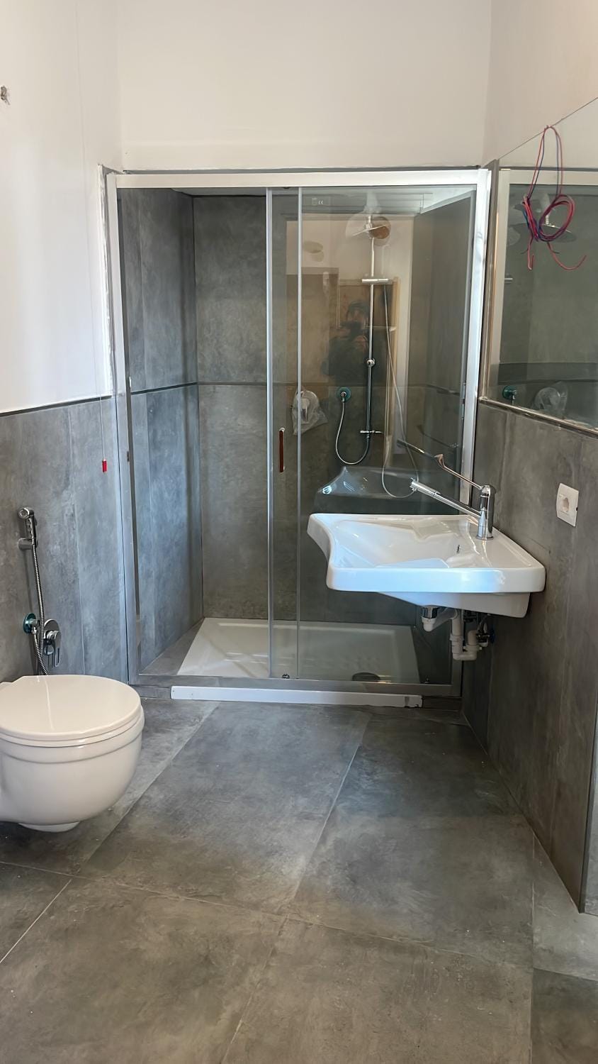 Shower, Toilet, Bathroom