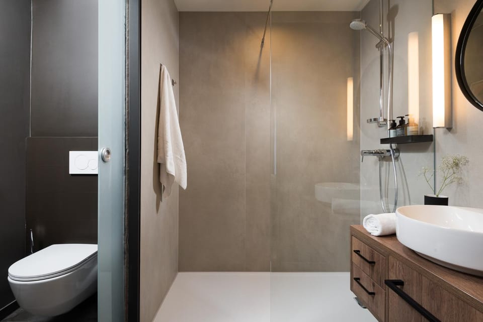 Shower, Bathroom