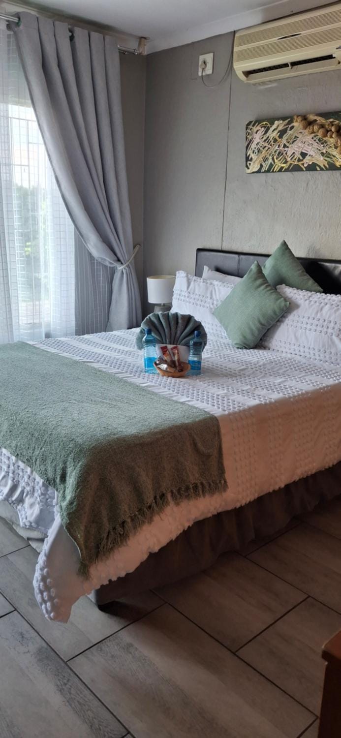 Christa's Place 897 Bed and Breakfast in Pretoria
