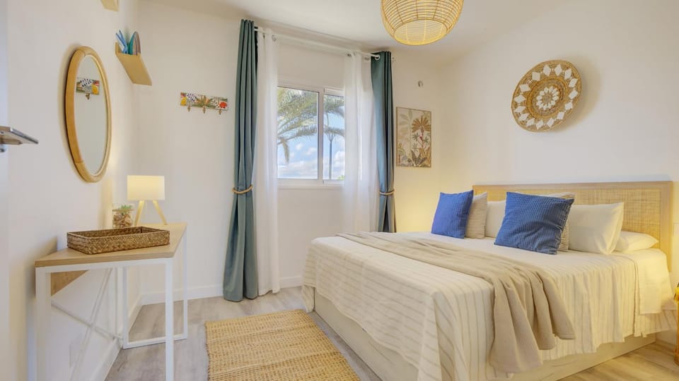 NEW SURYA vistas Parque Natural piscinas, tenis Apartment in Corralejo