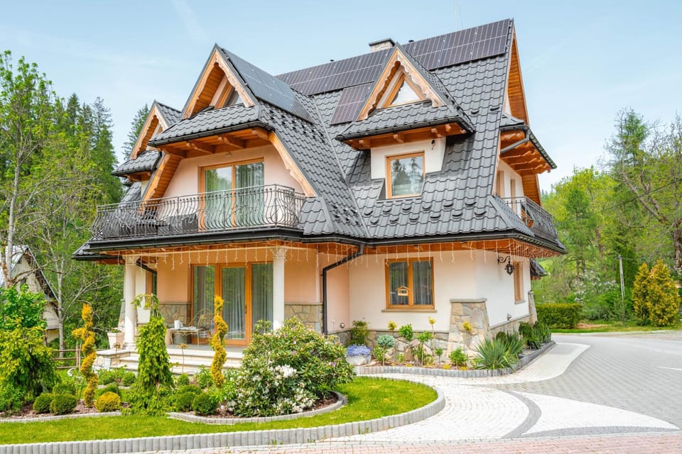 Property building, Garden