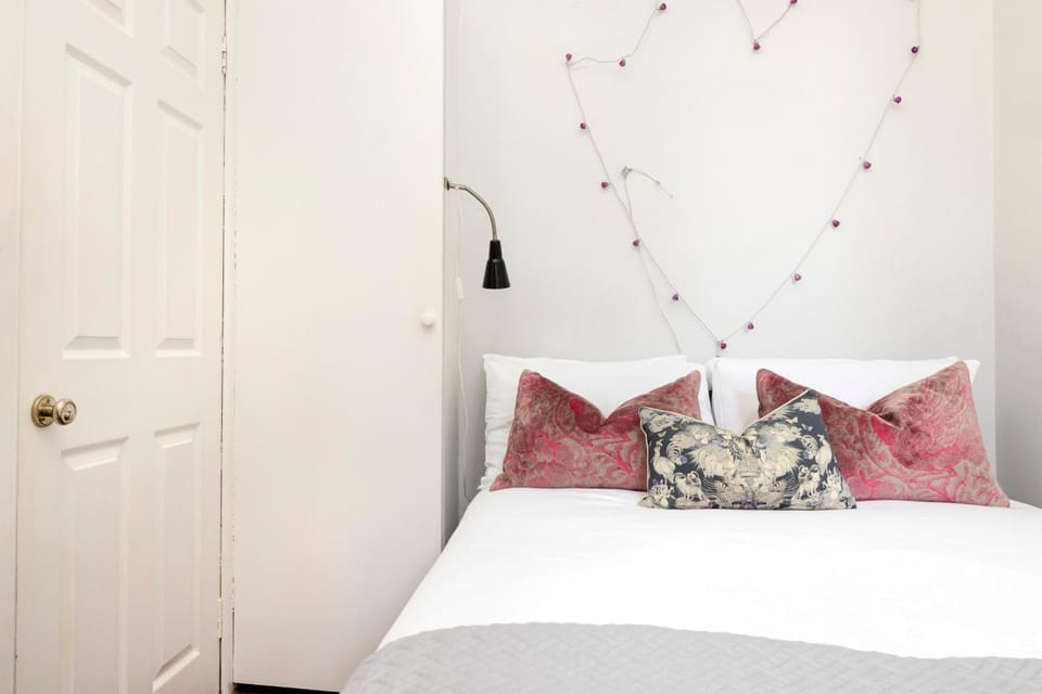 Bed, Bedroom, wardrobe