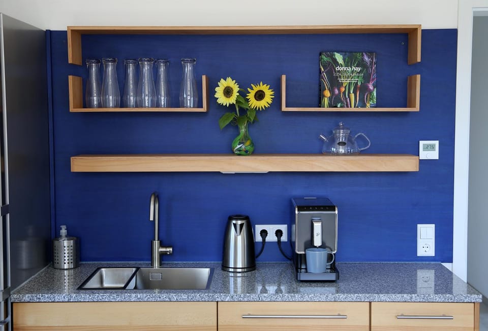 Coffee/tea facilities, Kitchen or kitchenette