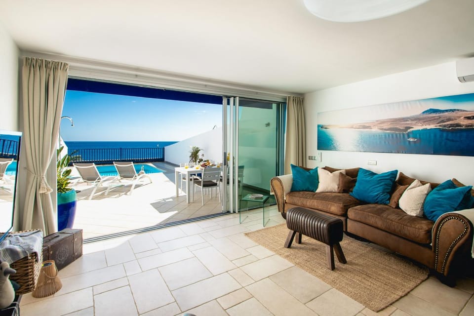 Balcony/Terrace, Living room, Sea view