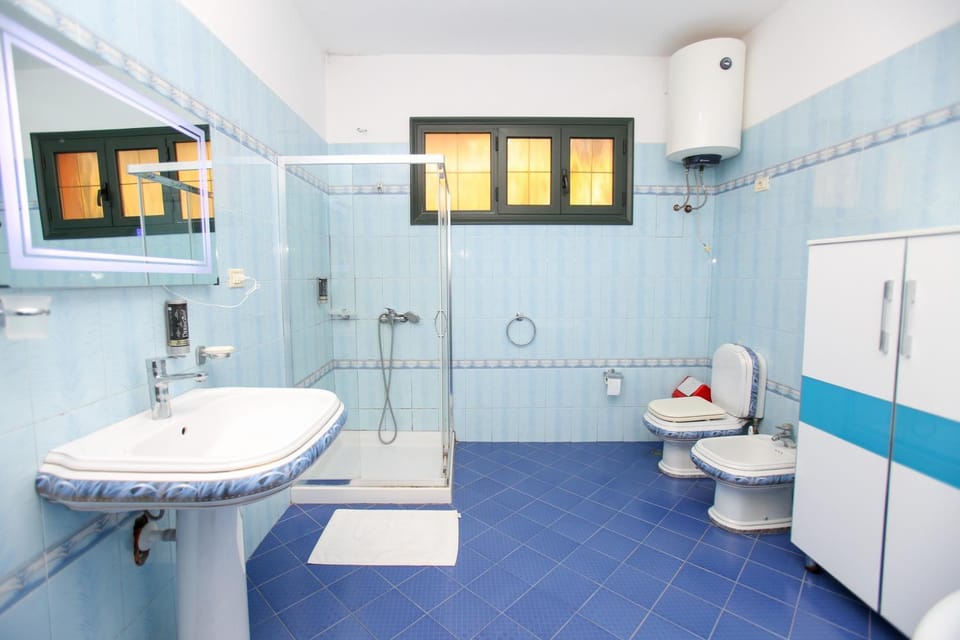 Luxury Villa with Stunning Views in Vlore Villa in Vlorë
