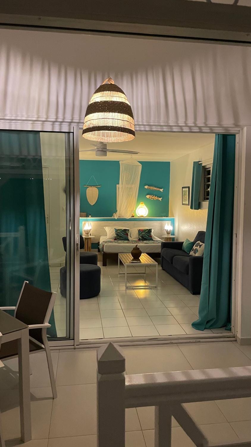 Seating area, Bedroom