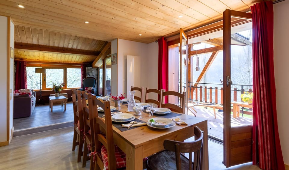 Chalet 8 personnes, face aux montagnes Chalet in Landry