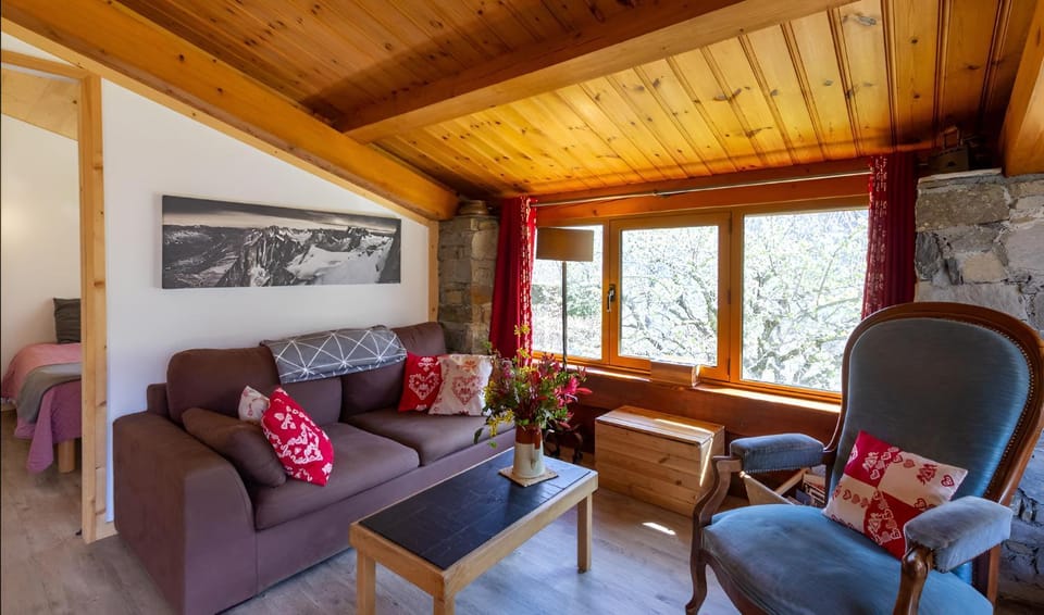 Chalet 8 personnes, face aux montagnes Chalet in Landry