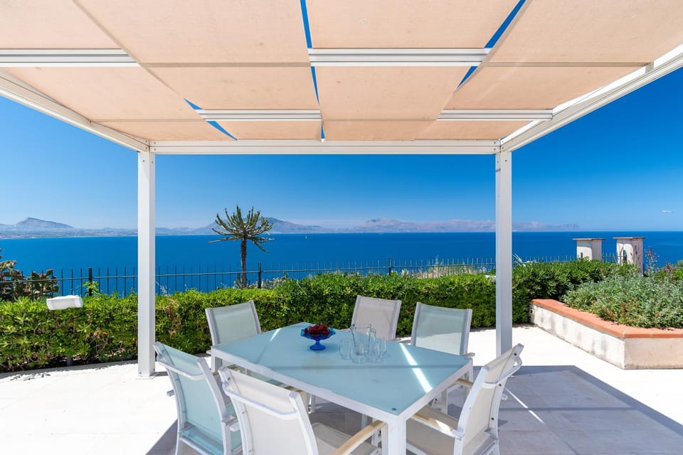Splendida Villa con vista mozzafiato e piscina Villa in Sicily