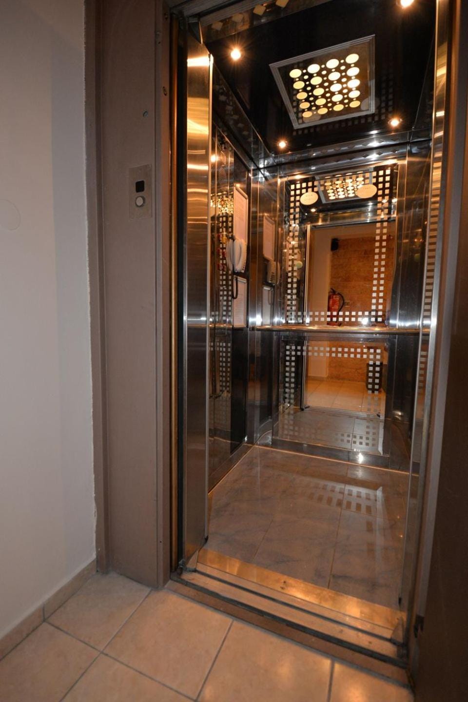 elevator