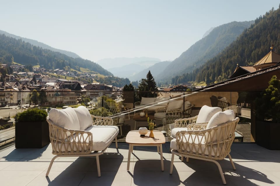Natural landscape, View (from property/room), Balcony/Terrace, Balcony/Terrace, Mountain view