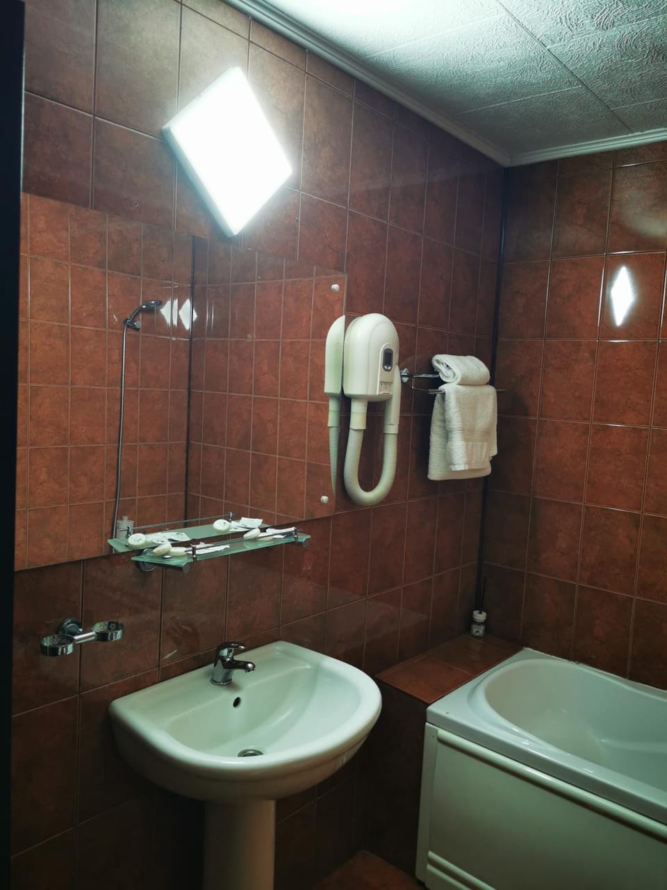 Shower, Bathroom, towels