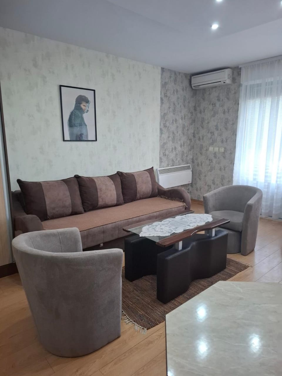 Living room, Seating area, air conditioner