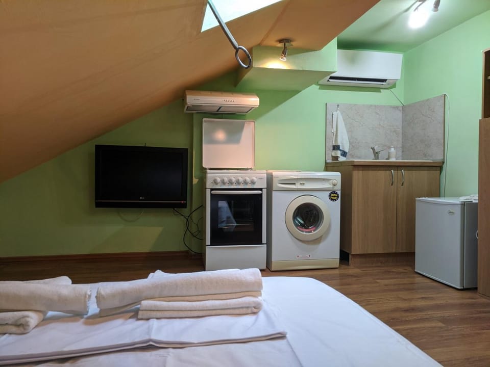 Midtown Place Apartment Loft таванска стая с баня DORIS 2 Apartment in Plovdiv