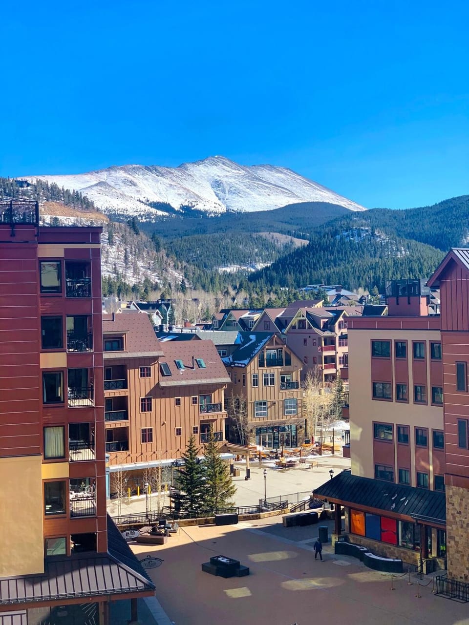 Village at Breckenridge 4604 Sunny Ski in & Out King Studio Open Hot Tubs & Pool Apartment in Breckenridge