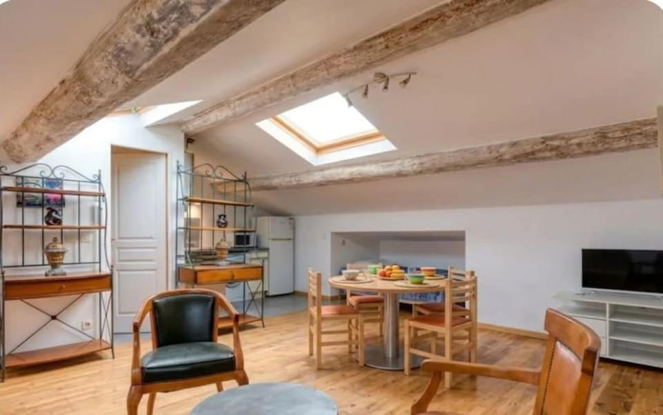 "Le Colombier"-Meublé de Tourisme 3 étoiles -Résidence "Les Logis de Béziers"-Garage optionnel-Cœur de ville-Plages à 16km ! Apartment in Béziers