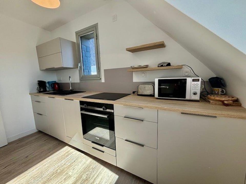 Appartement lumineux 2 pièces, balcon sud, parking, centre Quiberon - FR-1-478-191 Apartment in Quiberon