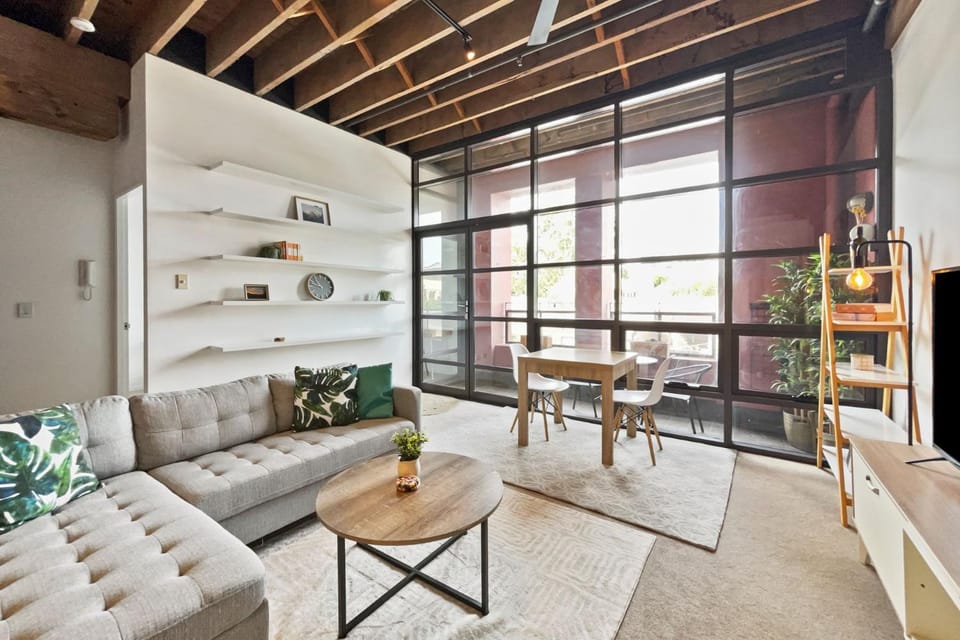 Brick & Beam New York Style Loft in Chippendale Apartment in Sydney