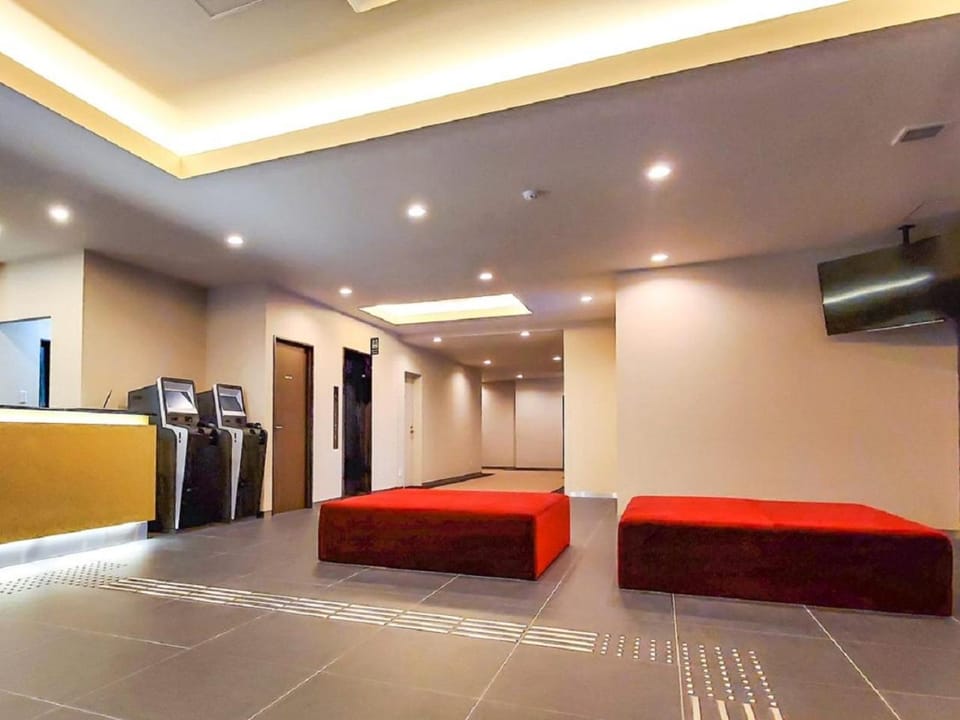 Lobby or reception, Other