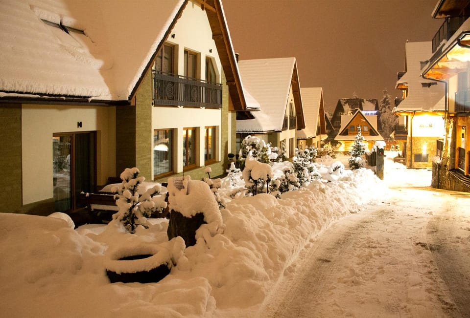 Property building, Winter
