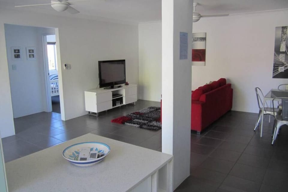 Cronulla Beach Elanora Gardens Apartment in Sydney