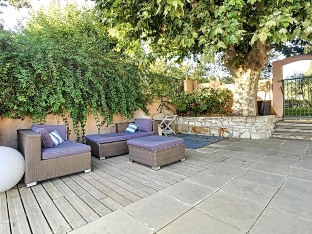 LesArnauds Bed and Breakfast in Aix-en-Provence
