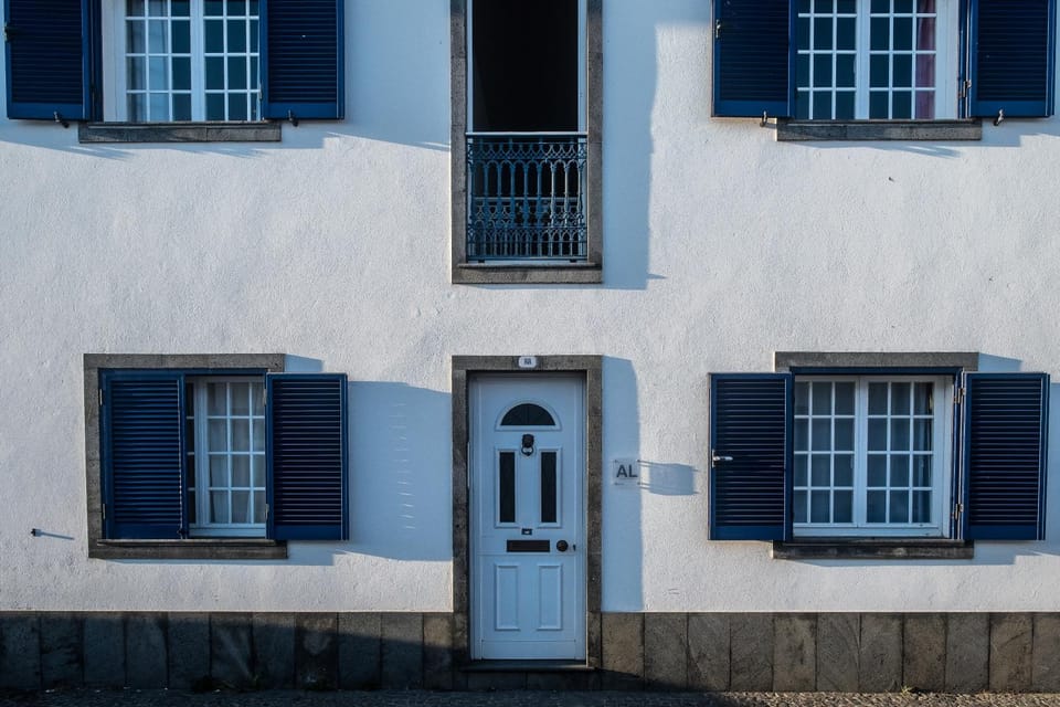 Property building, Facade/entrance, Internal: Not applicable to any particular room