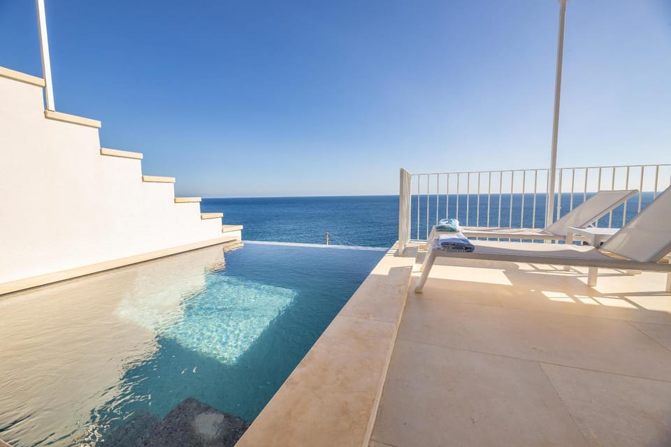 Balcony/Terrace, Swimming pool