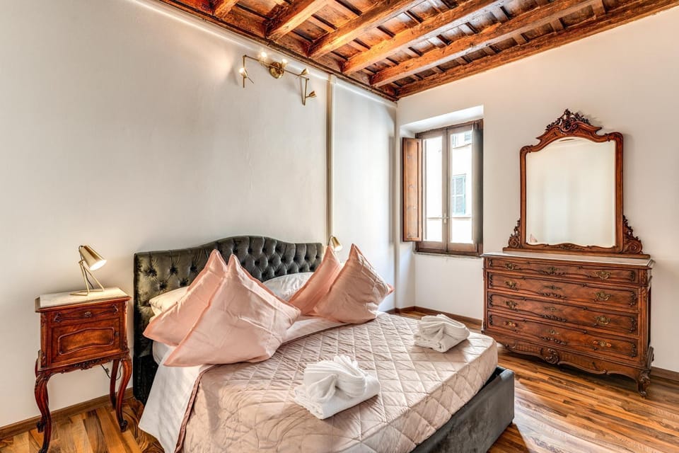 Colonna Suite - Rome Trastevere Apartment in Rome