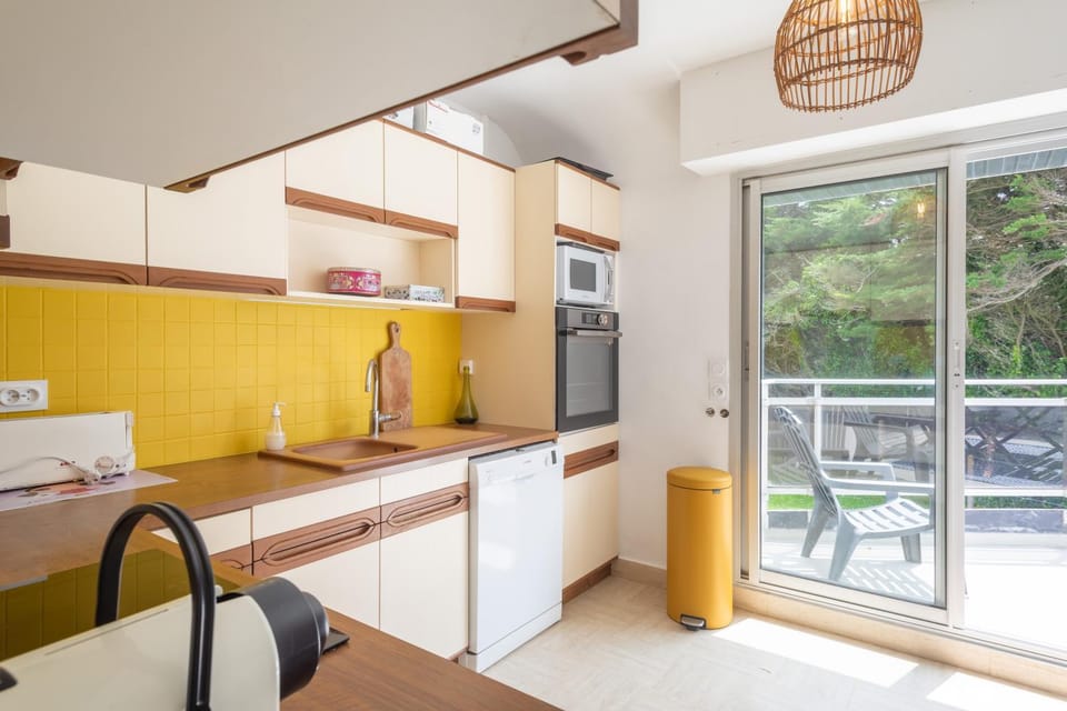 Kitchen or kitchenette, pet friendly