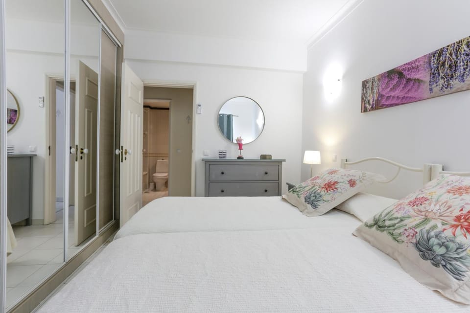 Bathroom, Living room