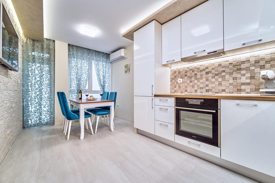 Апартамент S Apart Apartment in Varna