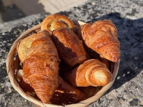 Food and drinks, Breakfast, Continental breakfast