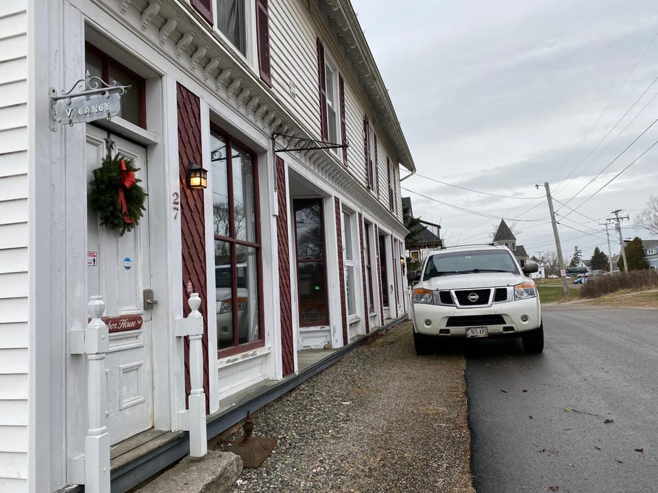 Harbor House Hotel by Umaniii in Jonesport Maine Apartment in Jonesport
