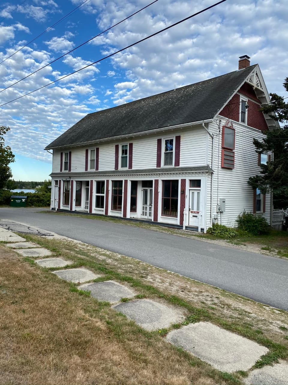 Harbor House Hotel by Umaniii in Jonesport Maine Apartment in Jonesport