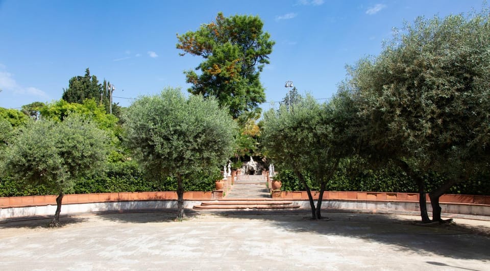 Patio, Facade/entrance, Garden