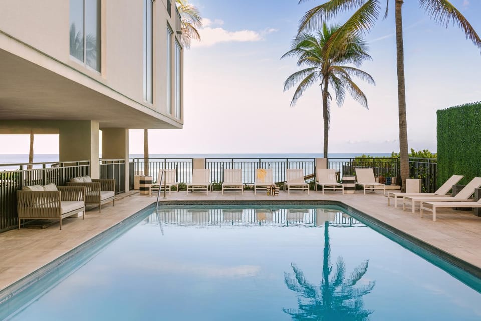 Balcony/Terrace, Swimming pool