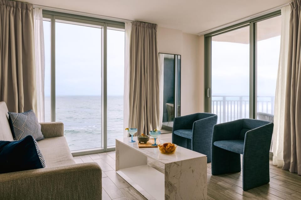 Living room, Sea view