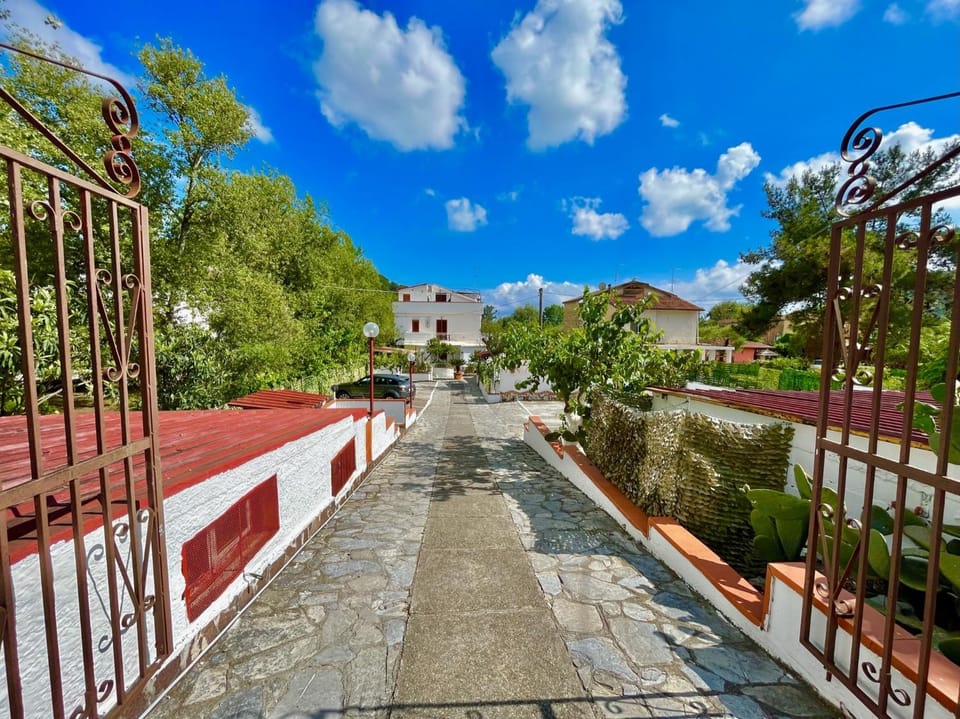 Property building, Street view