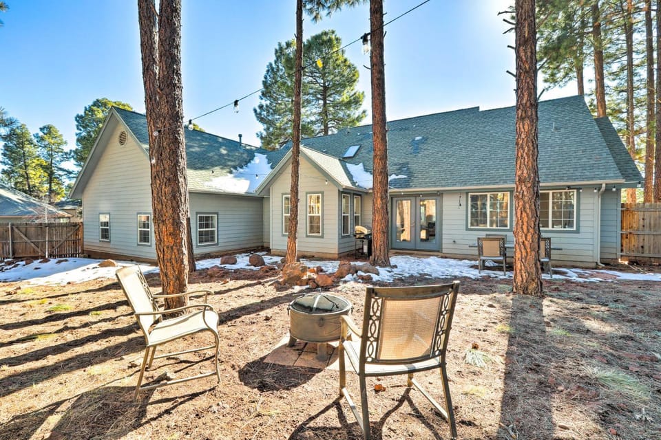 1 Mi to NAU: High-Country Home w/ Gorgeous Views! House in Flagstaff