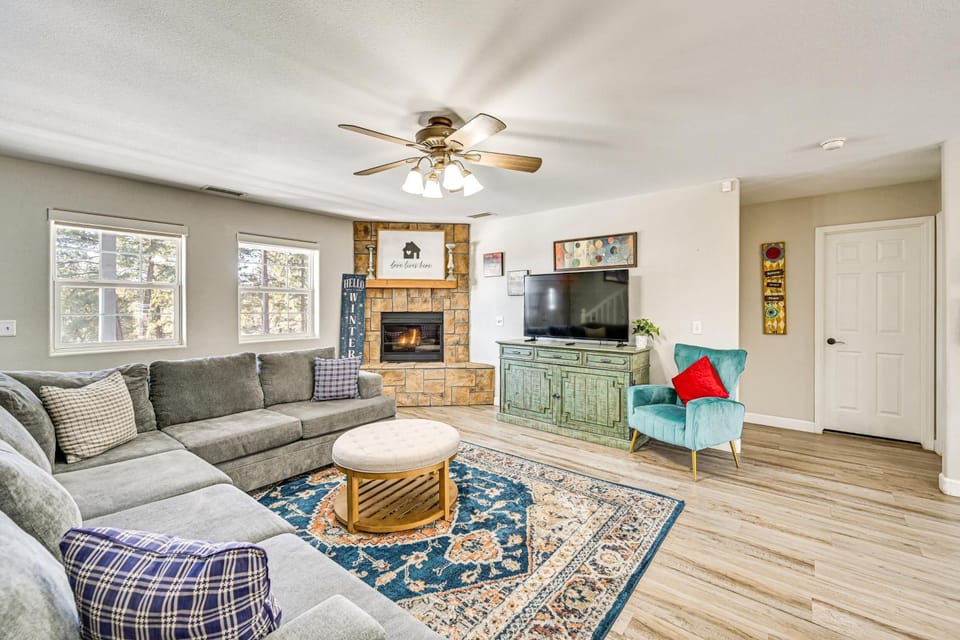 1 Mi to NAU: High-Country Home w/ Gorgeous Views! House in Flagstaff