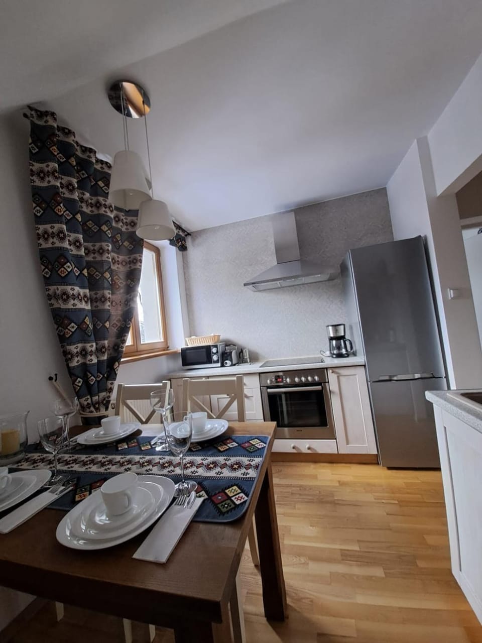 Kitchen or kitchenette, Dining area, minibar, pet friendly, stove