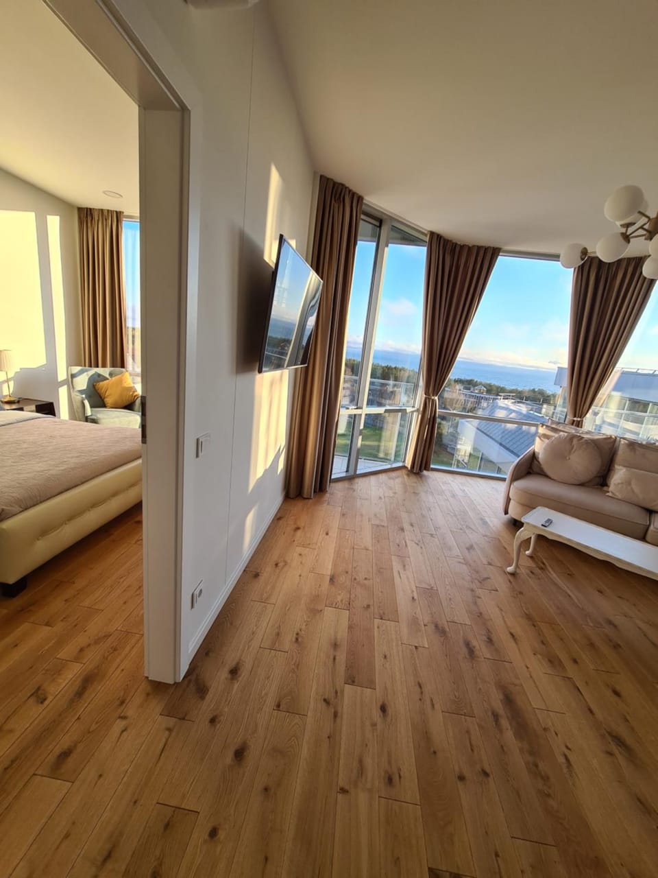 Living room, Bedroom