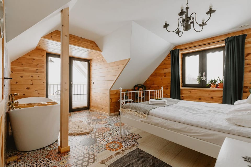 Bed, Bedroom, Bath