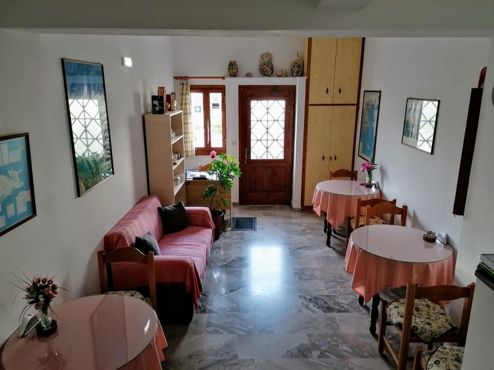 Living room, Lobby or reception, Seating area, Internal: Not applicable to any particular room